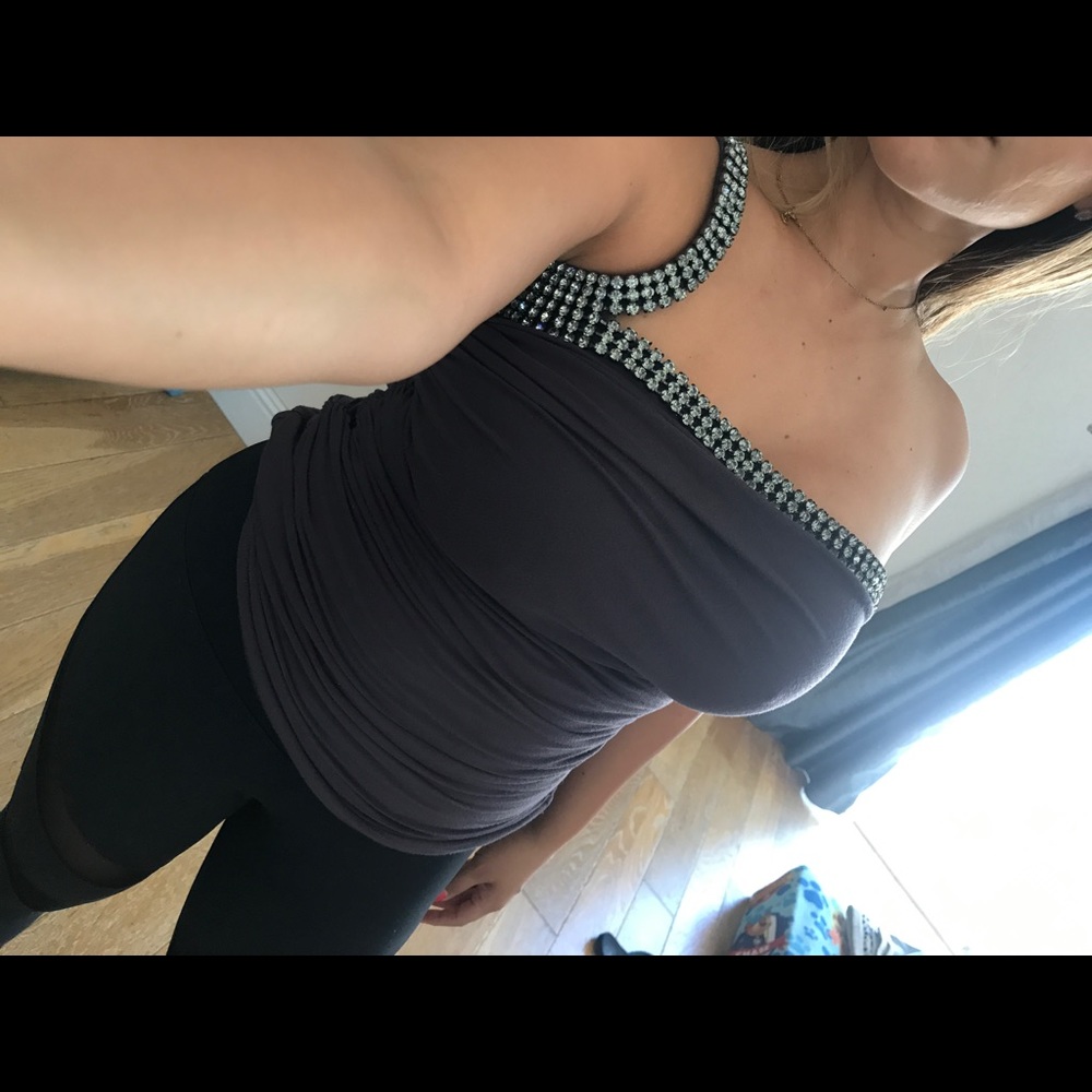 Sky one strap top